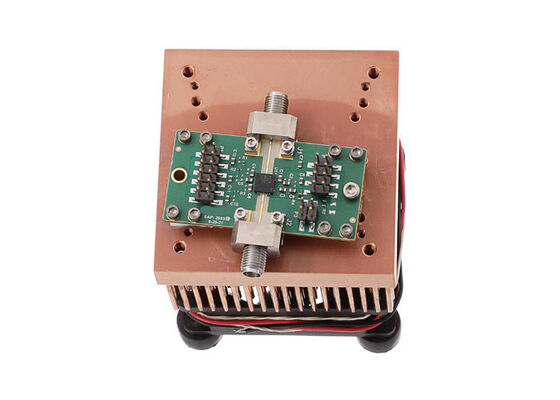 QPA4536EVB Soluciones incrustadas 2Watt Tableros de evaluación de amplificadores de potencia de banda K