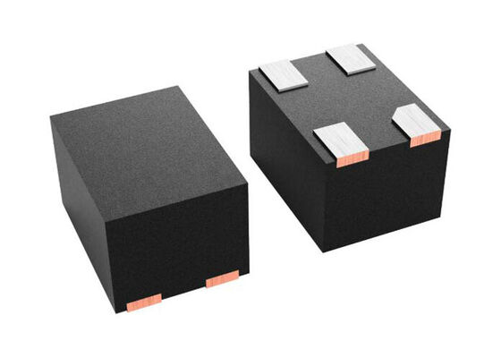 CDC6C024000HDLYRQ1 Chip de circuito integrado para automóviles con oscilador de onda acústica a granel LVCMOS VSON-4