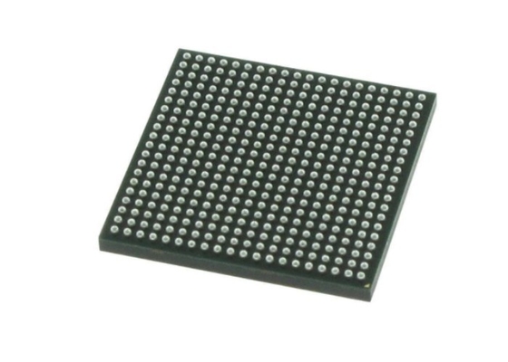 arsenal de puerta programable del campo de 450MHz FPGA LFMXO5-25-8BBG400I MachXO3 IC 400-CABGA