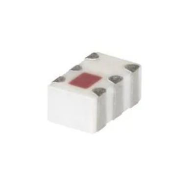 HFCG-3500 Chip de circuito integrado Filtro cerámico de paso elevado 50Ω LTCC Filtro de paso elevado