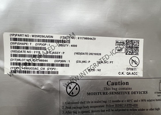 W25R256JVEIN Memory IC Chip 3V 256Mbit Serial NOR Flash Memory con doble / cuádruple SPI y RPMC