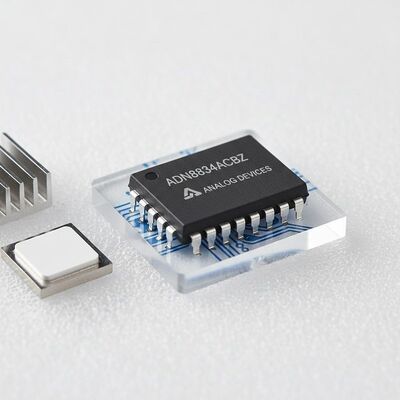 ADN8834ACBZ Chip de circuito integrado 1.5A Controlador de TEC de corriente de salida para control de enfriador termoeléctrico con voltaje de alimentación de 2,7 V ~ 5,5 V