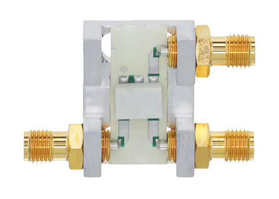 TB-JEBT-4R2GW Junta de evaluación de soluciones integradas para JEBT-4R2GW+ Bias Tee