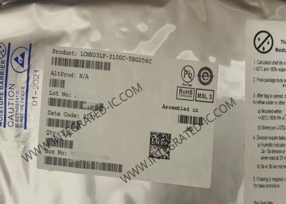 LCMXO3LF-2100C-5BG256C MachXO3 FPGA Chip con 2100 elementos lógicos en el paquete LFBGA-256 para aplicaciones de baja potencia