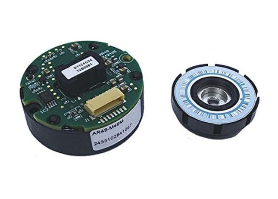 AR49-M49M-K12H Chip de circuito integrado Modulo de codificador reflector absoluto de 49 bits con terminación de tornillo y voltaje de funcionamiento 4.5V-5.5V