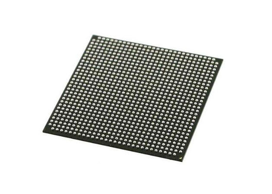 Microprocesador programable del circuito integrado del arsenal de puerta del campo MachXO3 LCMXO3LF-9400E-6BG484I